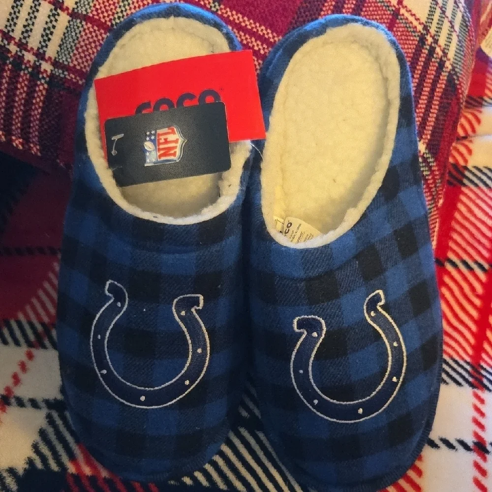Blue and Black Cozy Slippers for Everyday Comfort